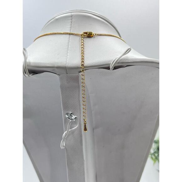 Vintage Camrose & Kross JBK
Jacqueline Kennedy Gold Plated Crystal Cross Pendent - Picture 8 of 16